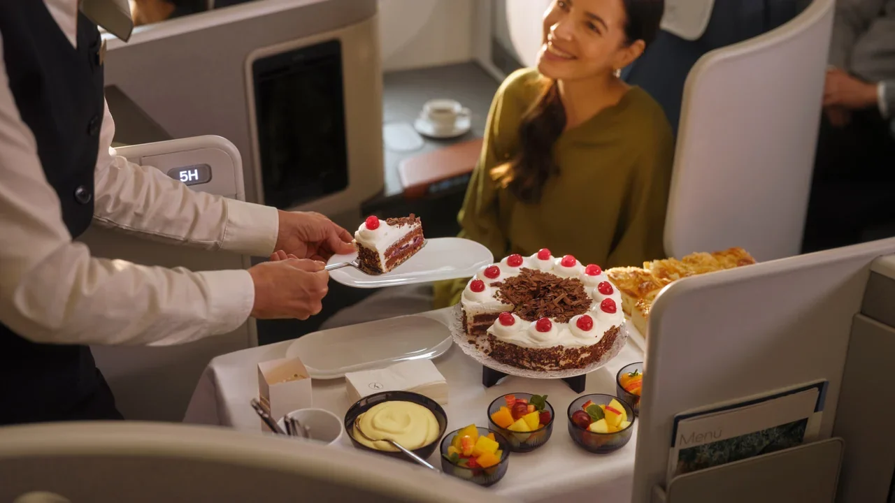 Business class dining experience — Lufthansa Allegris Business Class: First Look
