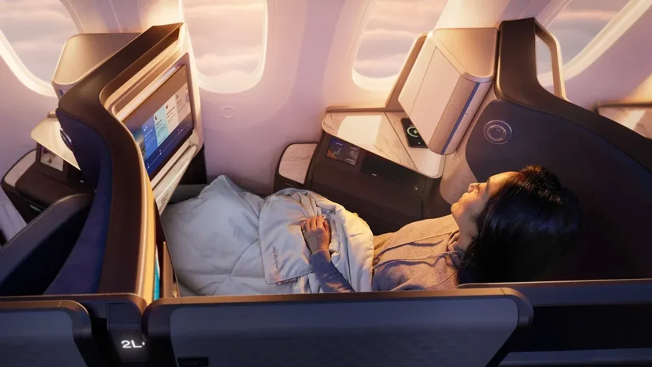 United Airlines business class seat