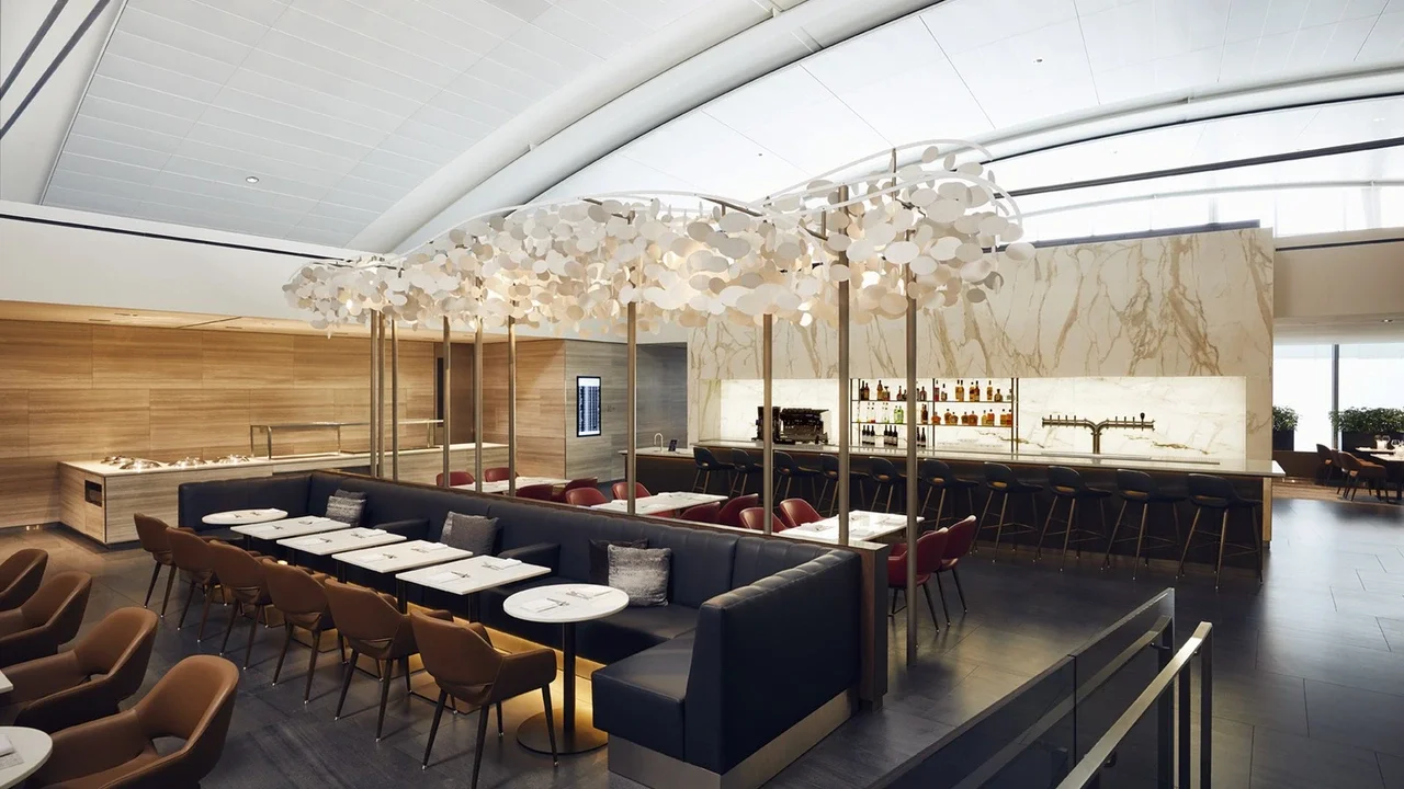 Air Canada Airport Lounge
