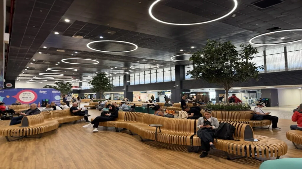 Air Serbia Airport Lounge