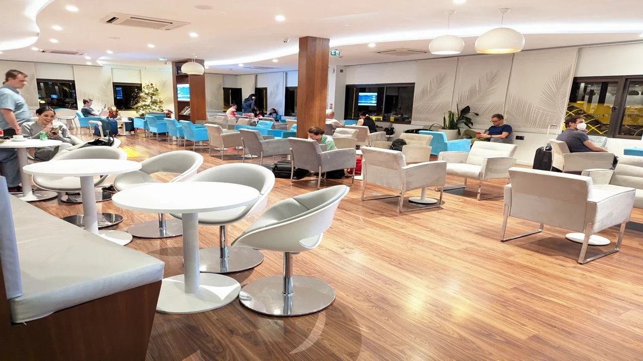 Air Tahiti Nui Airport Lounge