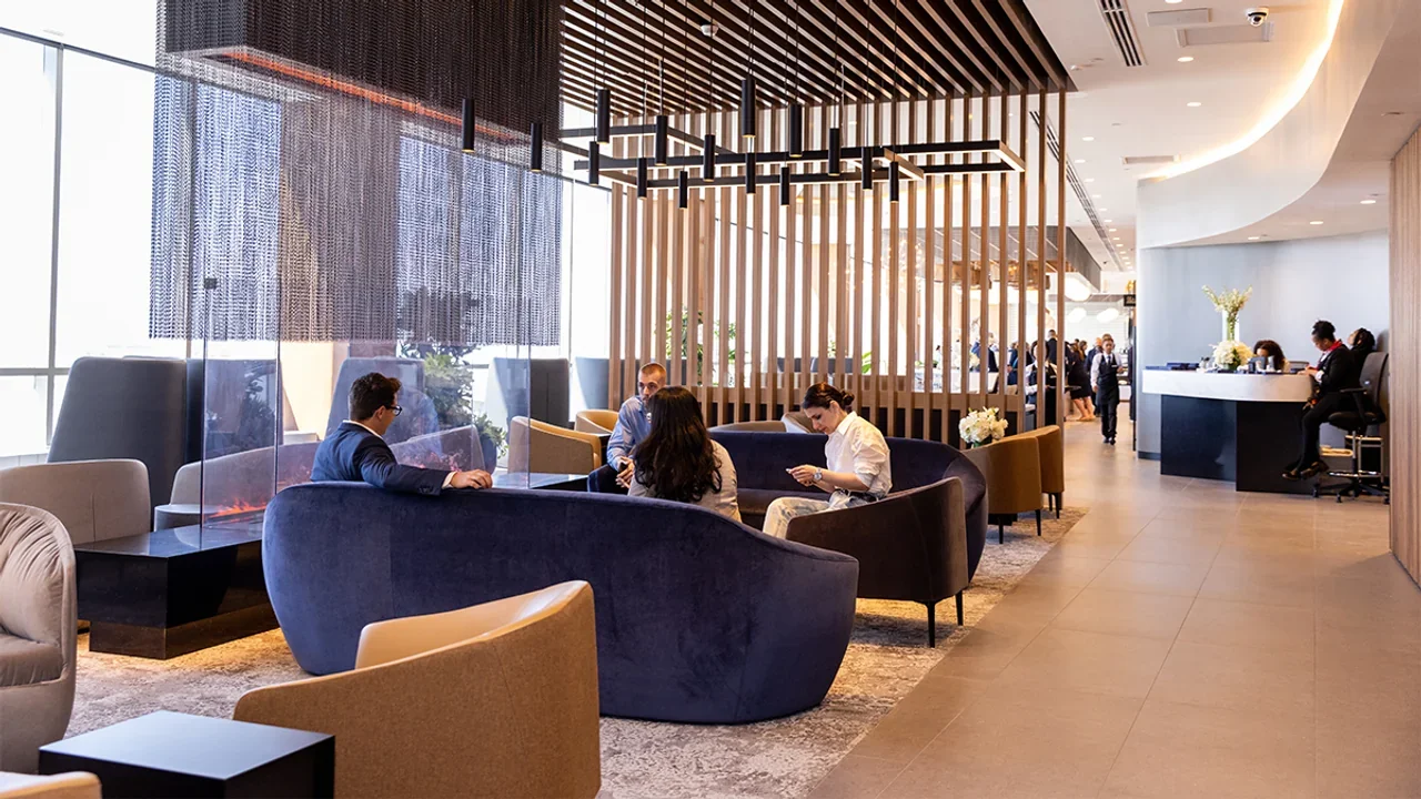 American Airlines Airport Lounge