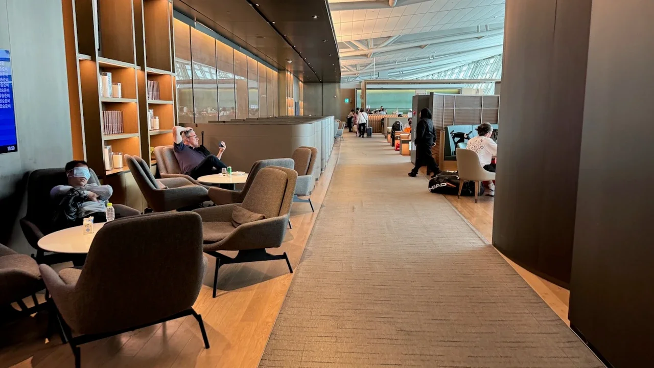 Asiana Airlines Airport Lounge