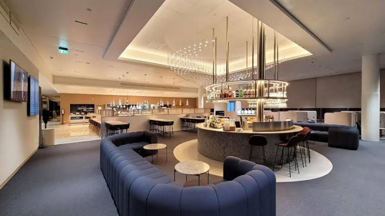 Finnair Airport Lounge