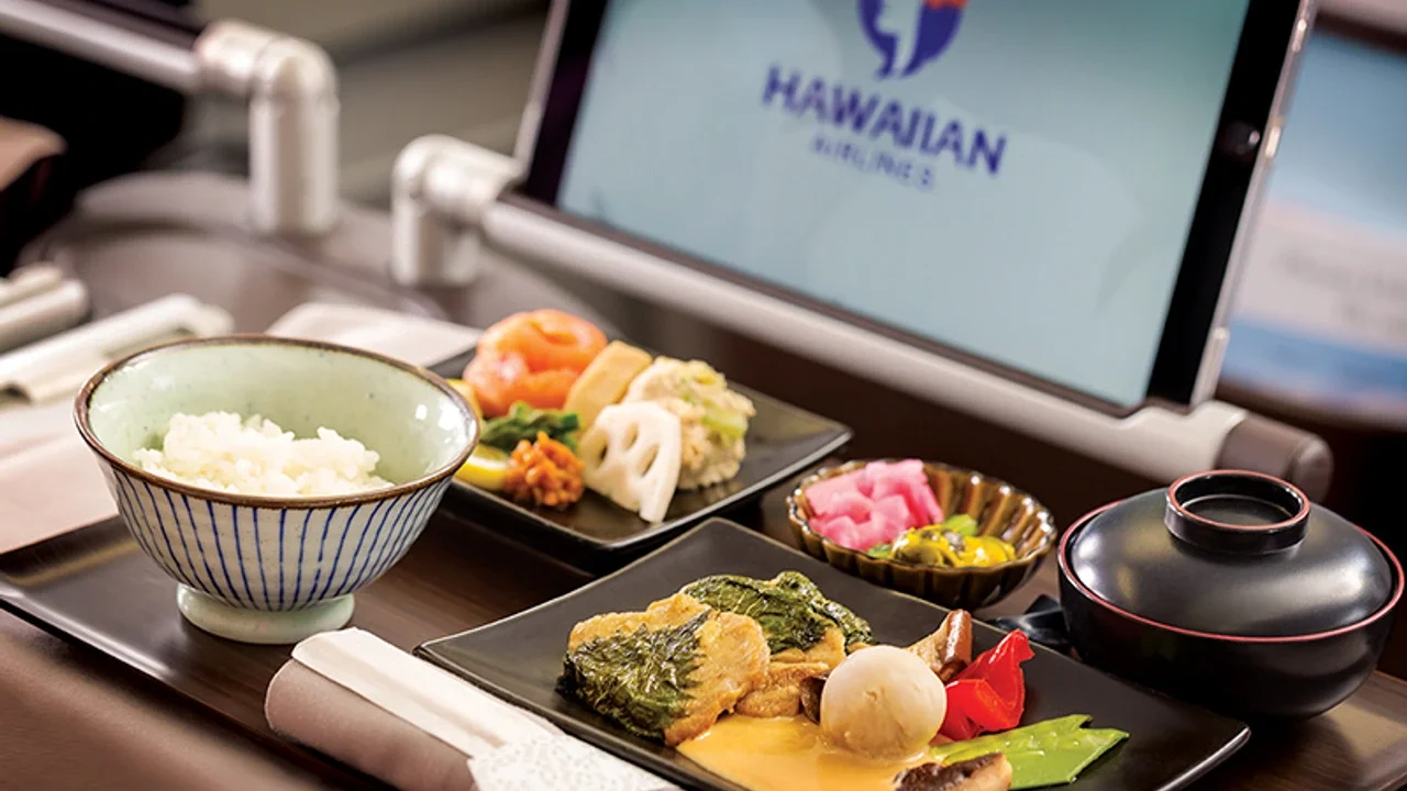 Hawaiian Airlines Dining Experience