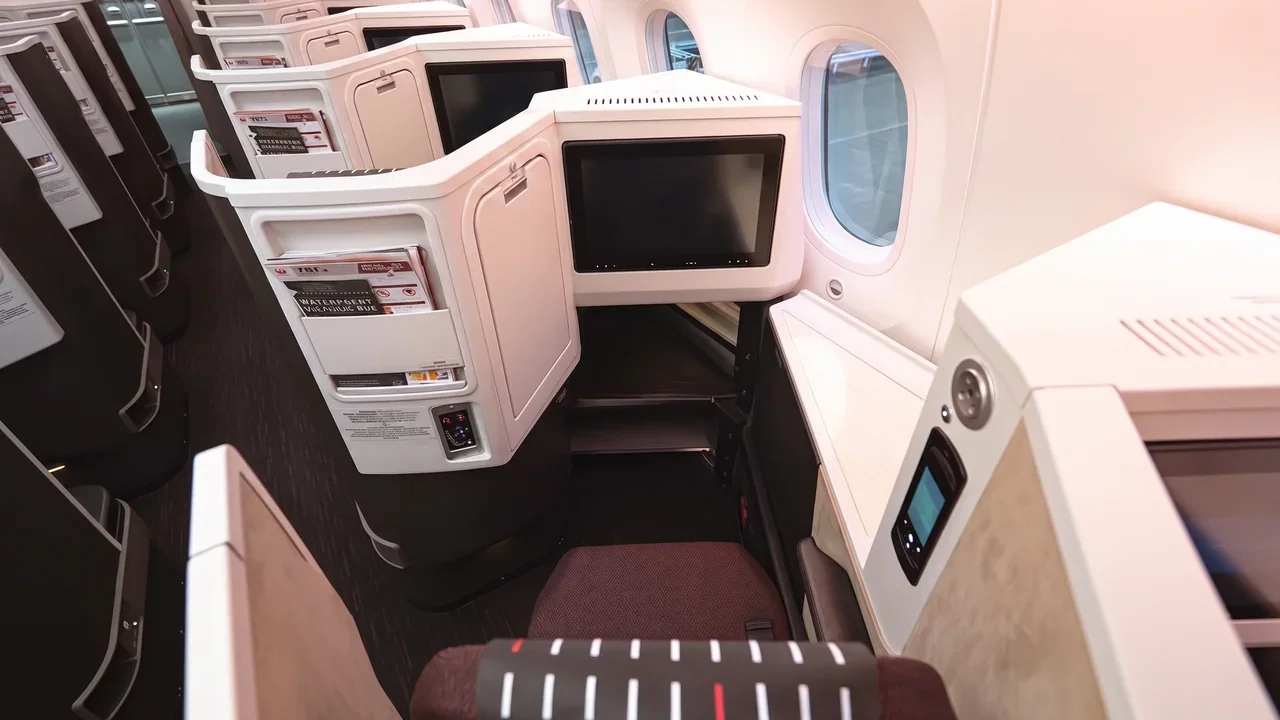 Japan Airlines Cabin Interior