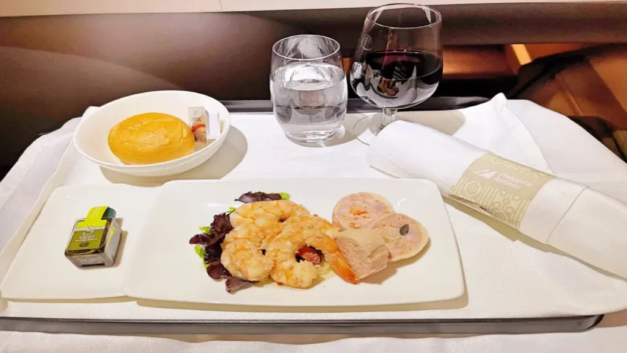 Philippine Airlines Dining Experience