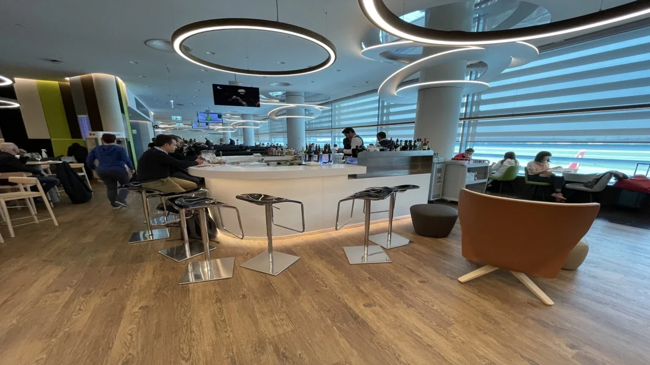 TAP Air Portugal Airport Lounge